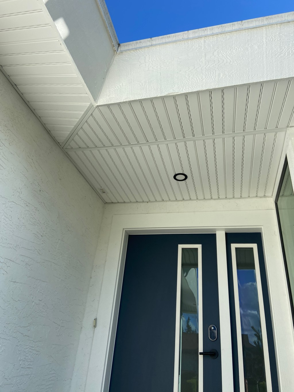 Premium Vinyl Vented Beaded white&nbsp;Soffits.
